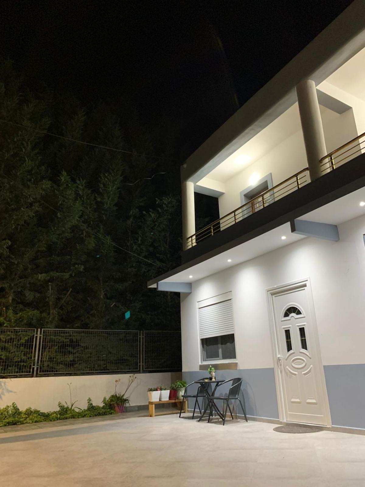 Villa Likaj Berat Exterior foto