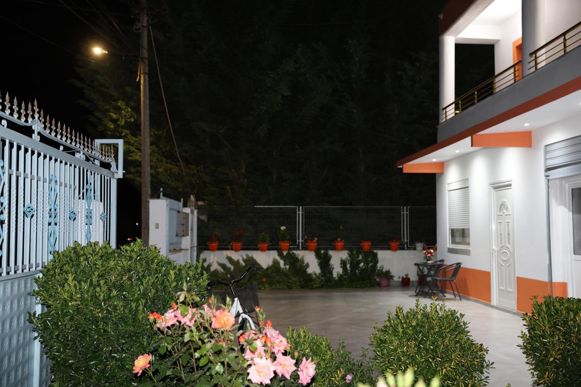 Villa Likaj Berat Exterior foto